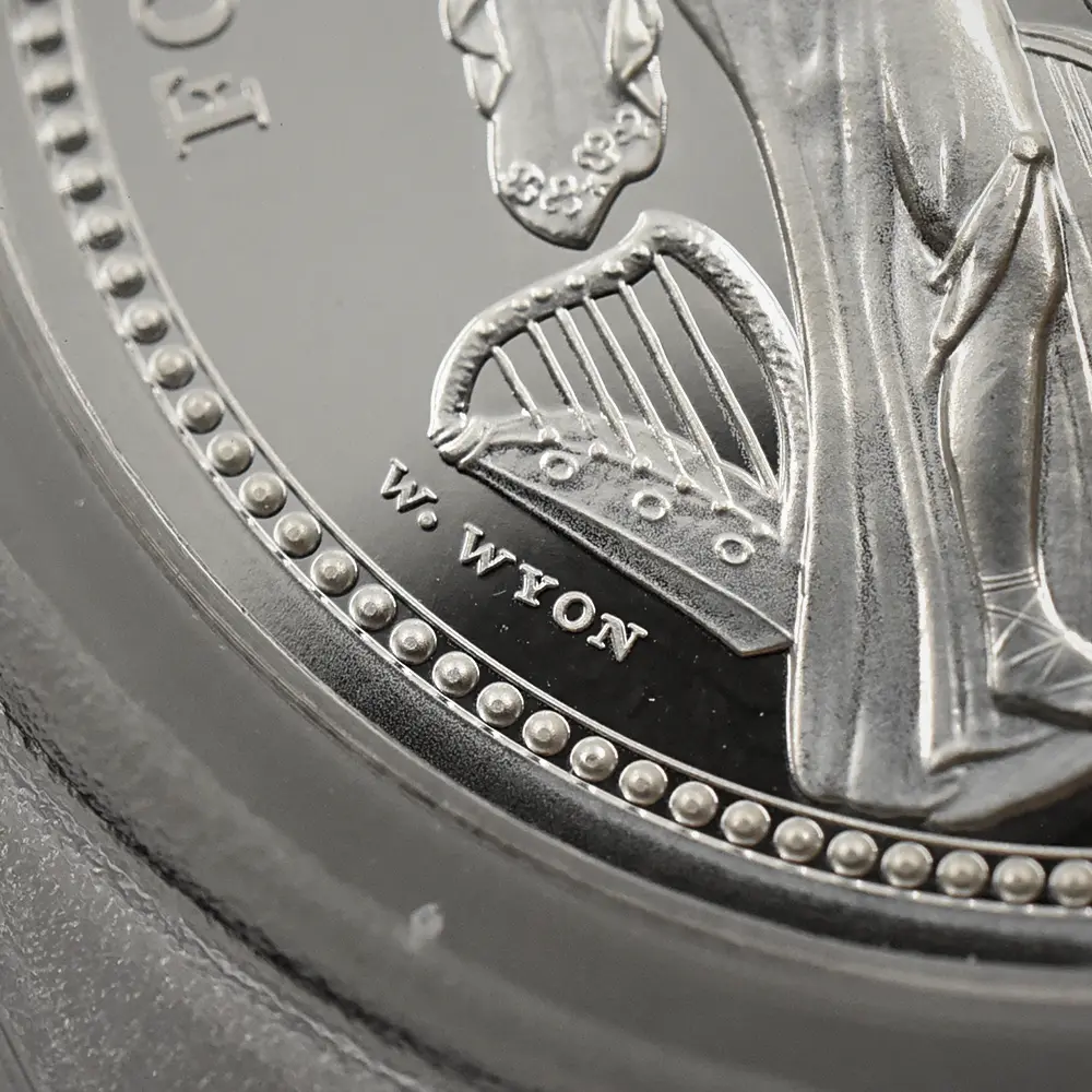 モダンコイン11：6681 イギリス 2020 エリザベス2世 スリーグレーセス 5ポンド2オンス銀貨 PCGS PR70DC 箱付き